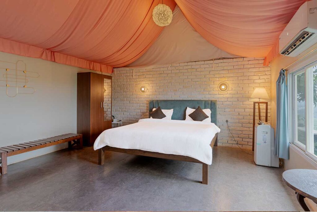 Premium Room preview 3